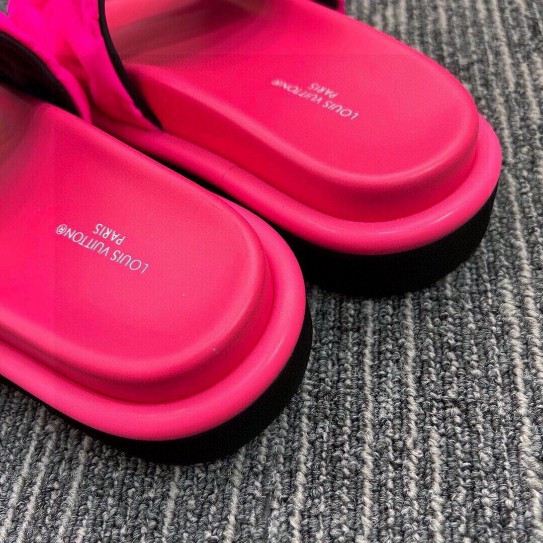 5QE13ZDE Stylish Slippers