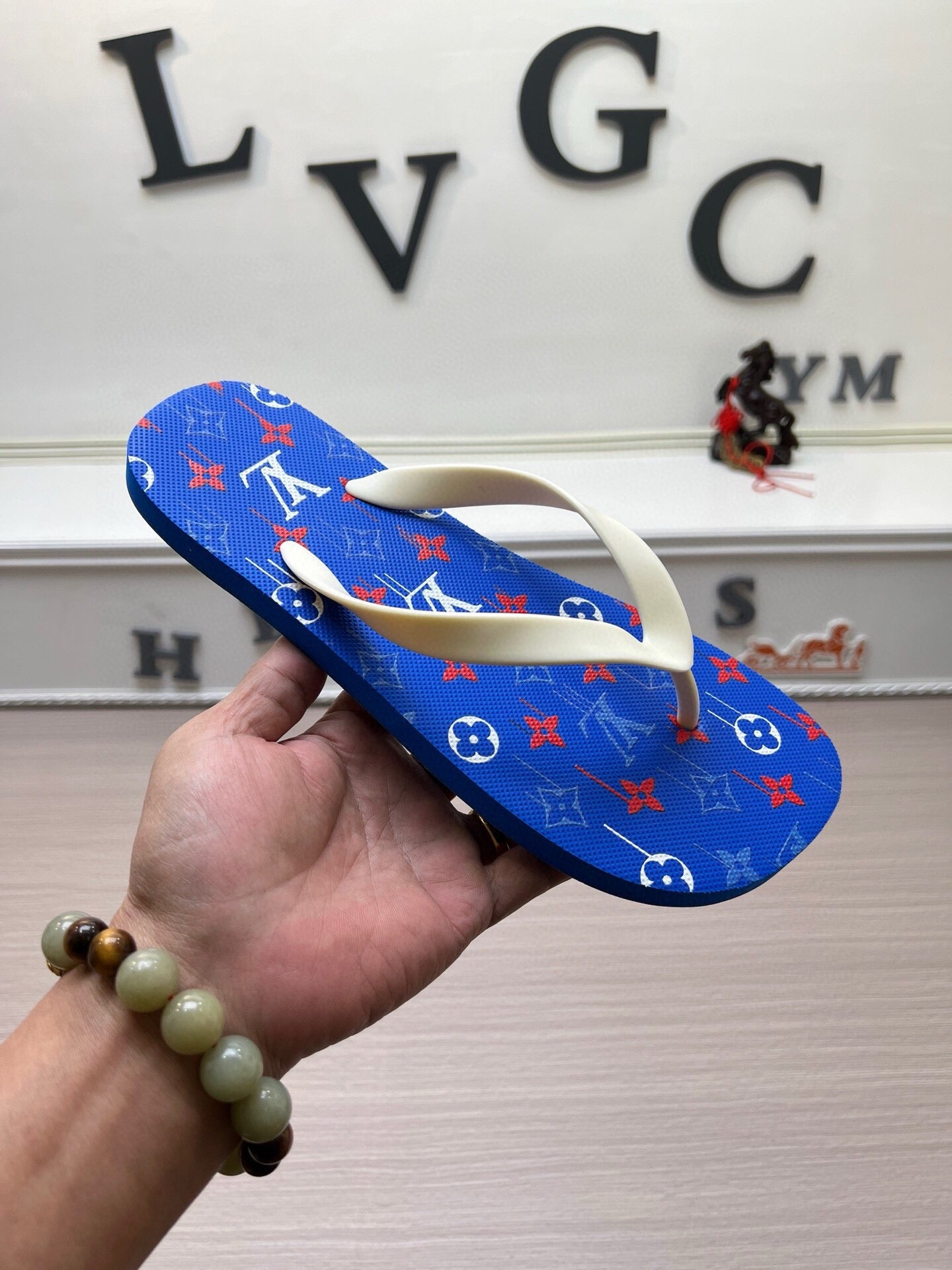 54E55ZDE Stylish slippers
