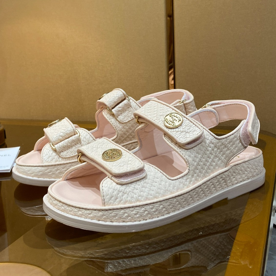 255QC49ZDE Stylish leather shoes