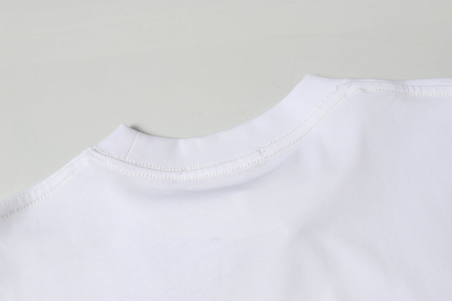 145RE145UDE Stylish T-shirt