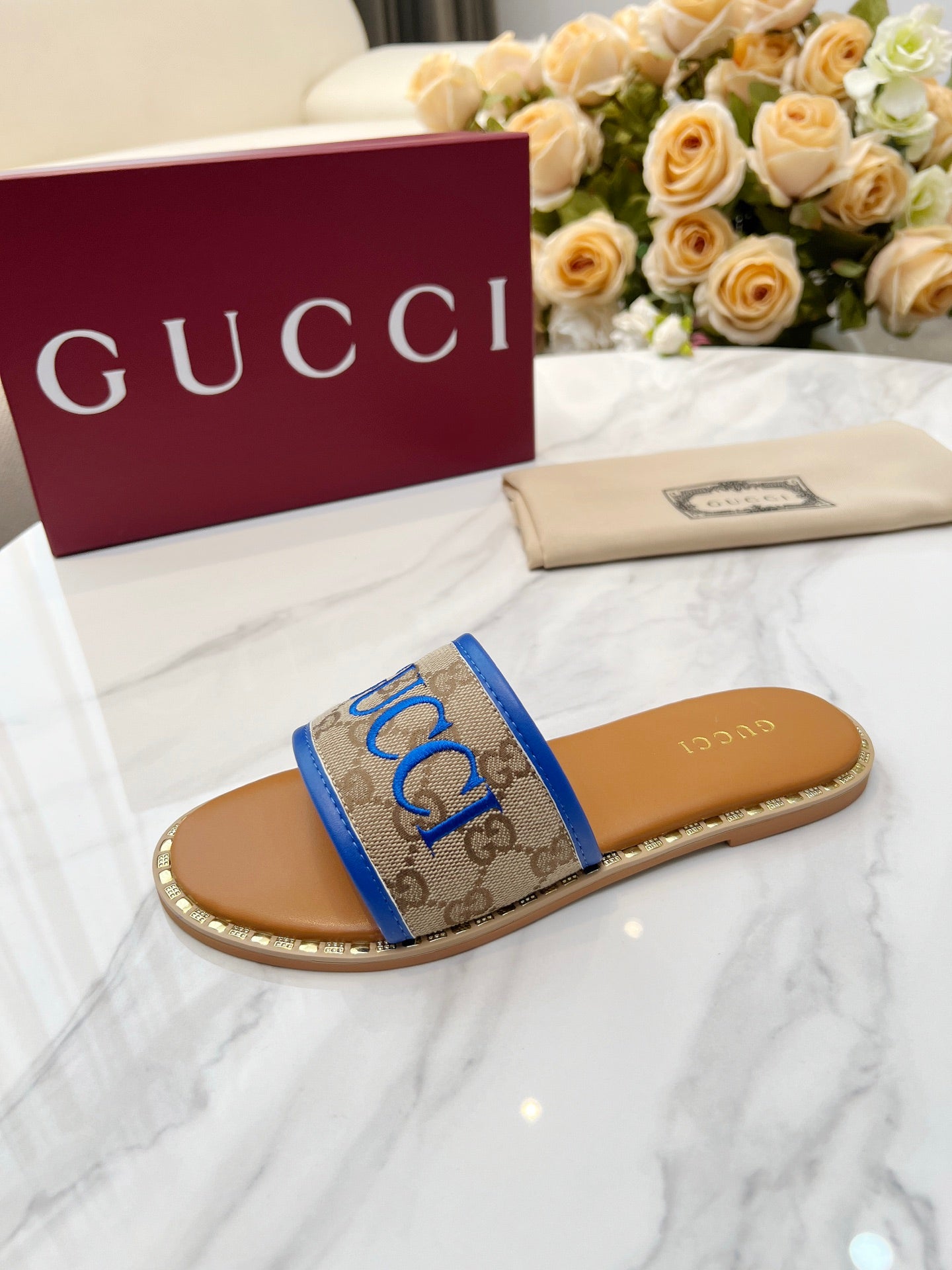 255QB29ZDE Stylish leather Slippers