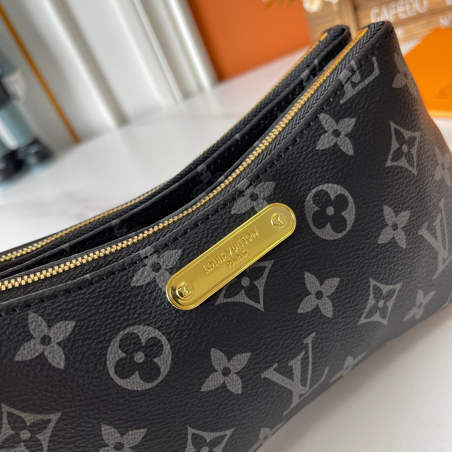 15RE30BDE Stylish bag
