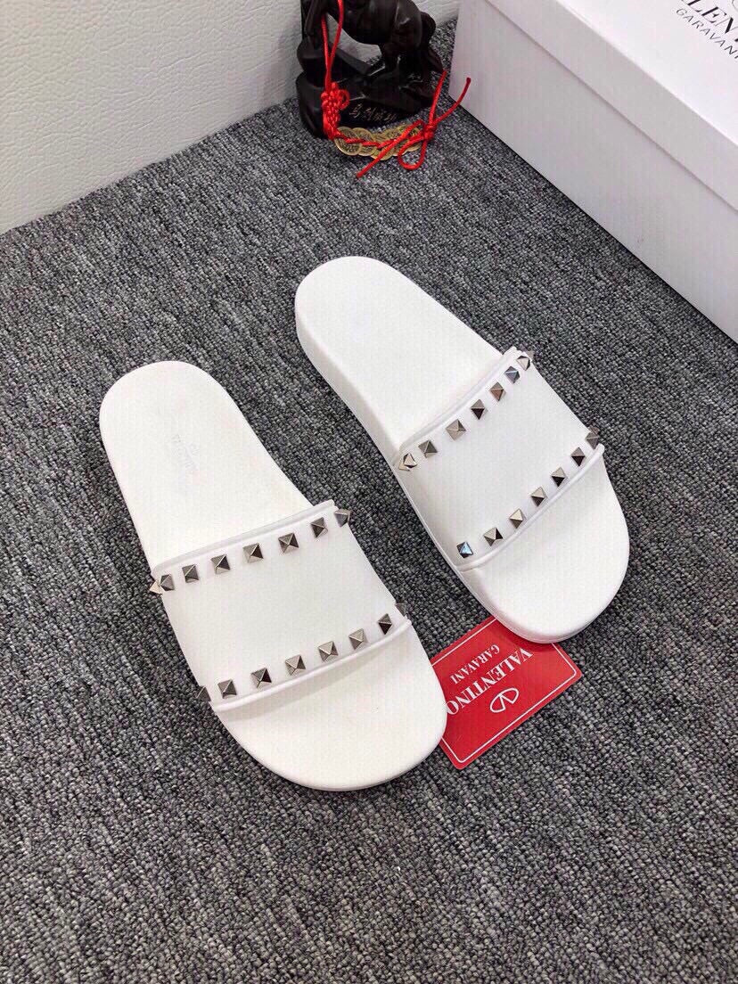 54VL52ZDE Stylish slippers