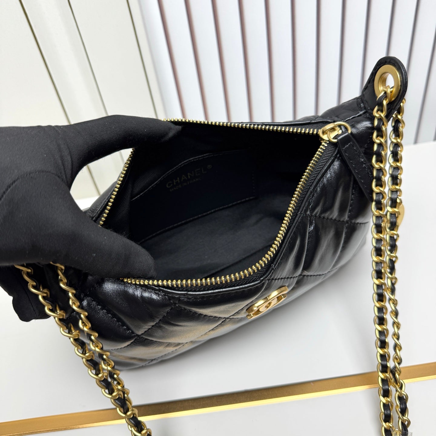 15RC14BDE Stylish leather bag