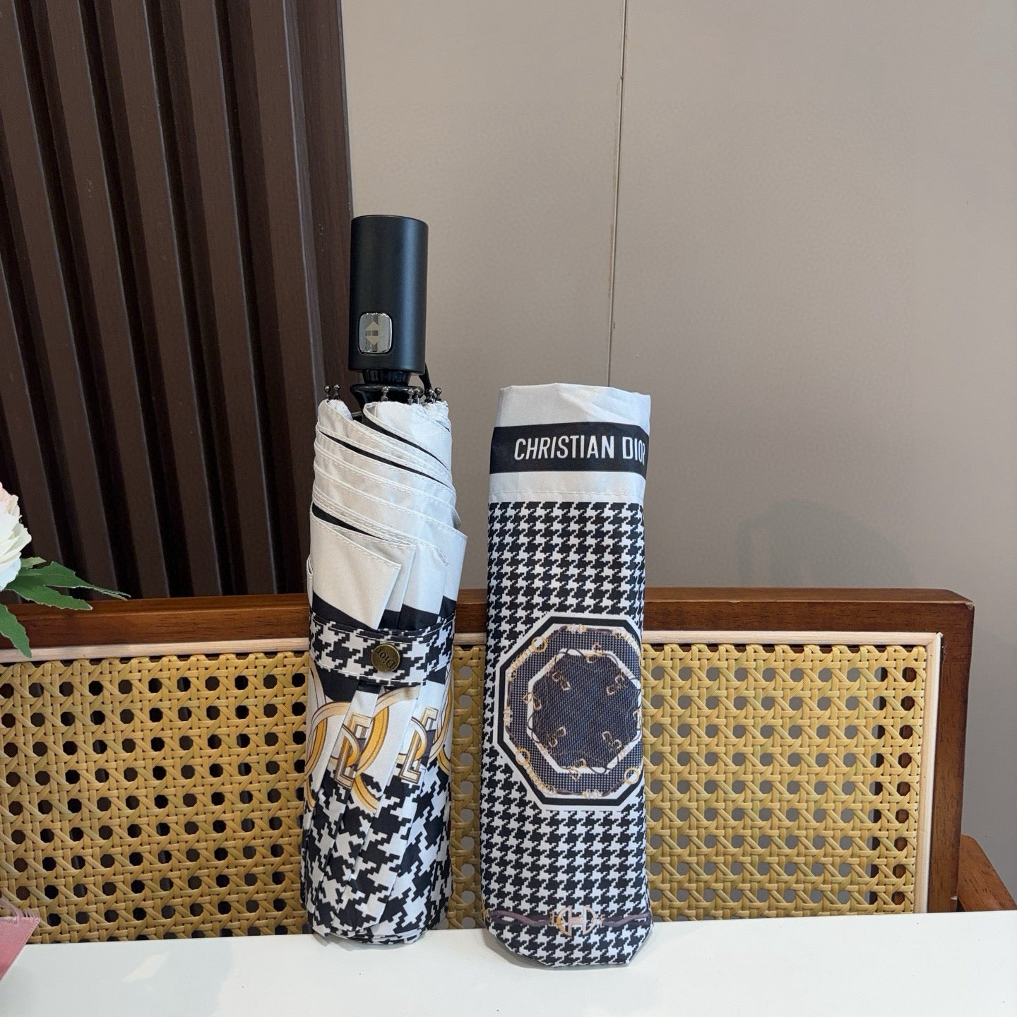15RD147SDE Stylish UV resistant umbrella