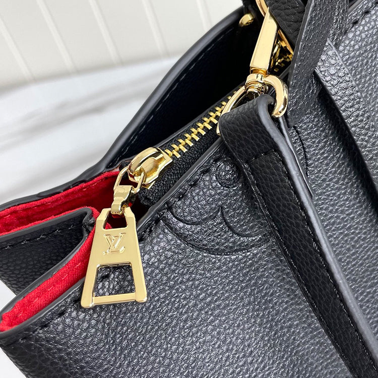 1E059BDE Stylish leather bag