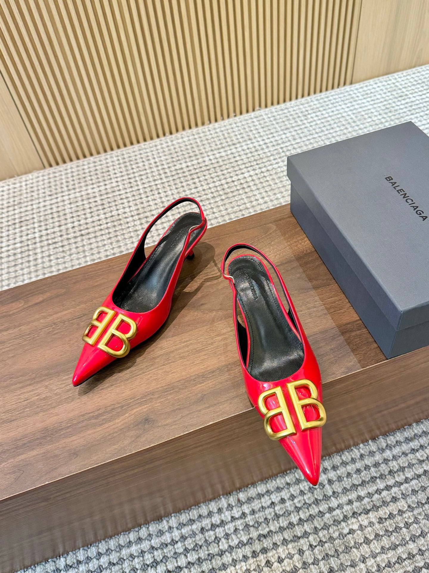 255QJ45ZDE Stylish leather High heels