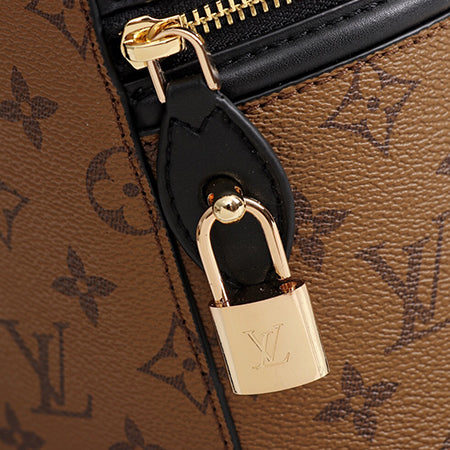 3E21BDE Stylish leather bag