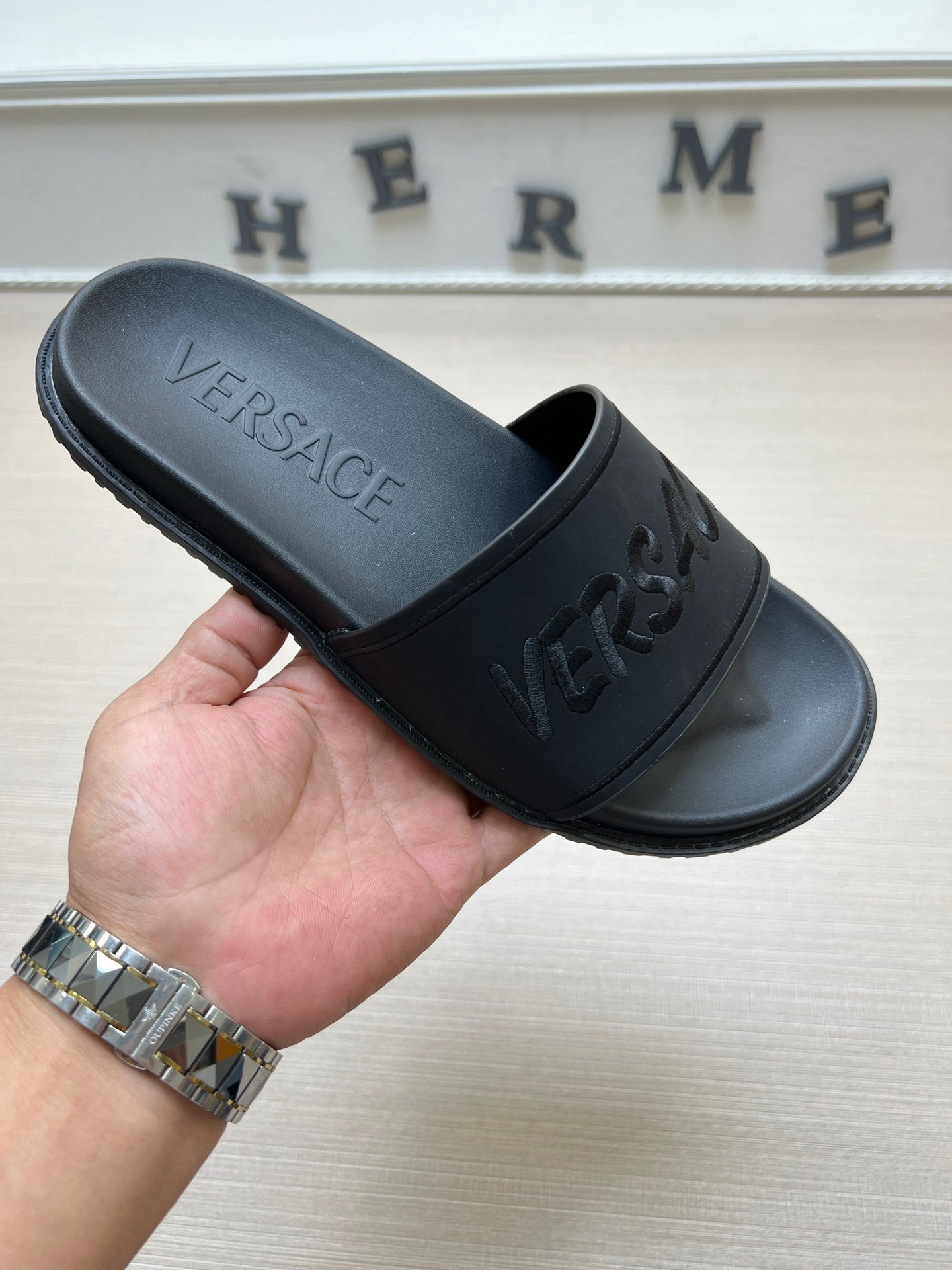 54V54ZDE Stylish slippers