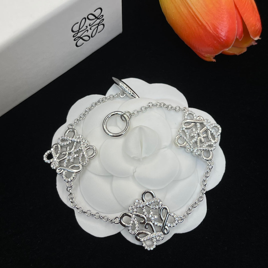 14A756KDE Stylish Earrings Bracelets Necklaces