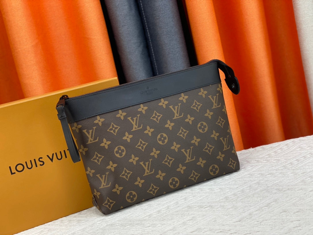 1XE400BDE Stylish leather bag