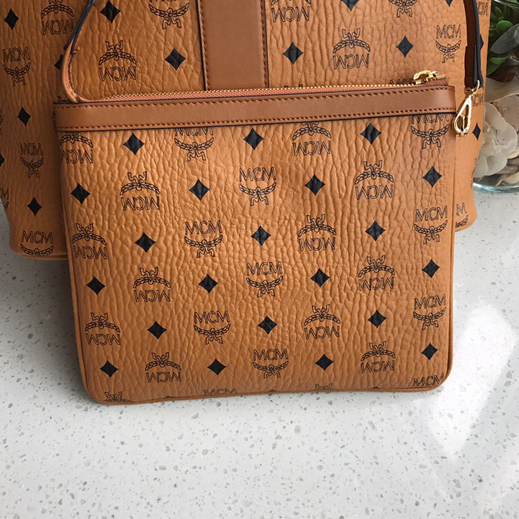 1M5BDE Stylish leather bag