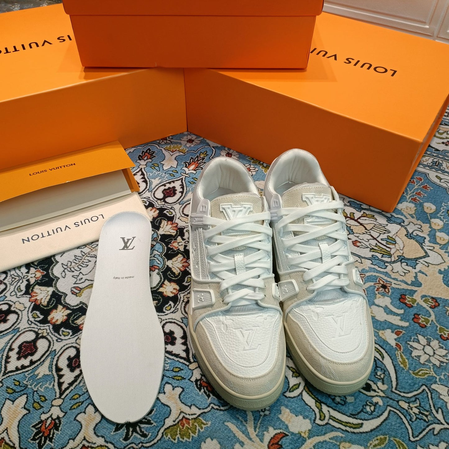 1XE23ZDE Stylish Sneakers