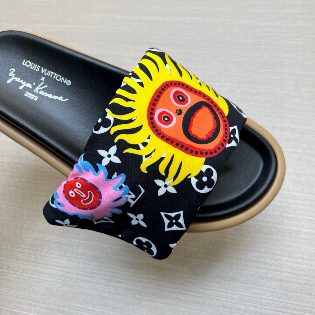 5QE11ZDE Stylish Slippers