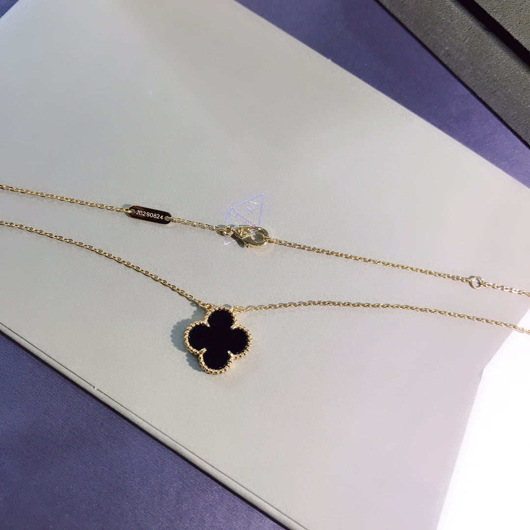 5XVA180KDE Stylish bracelets 5 flowers normal size1.5cm flower
