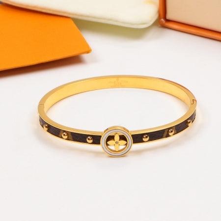 2E13KDE Stylish Bracelets