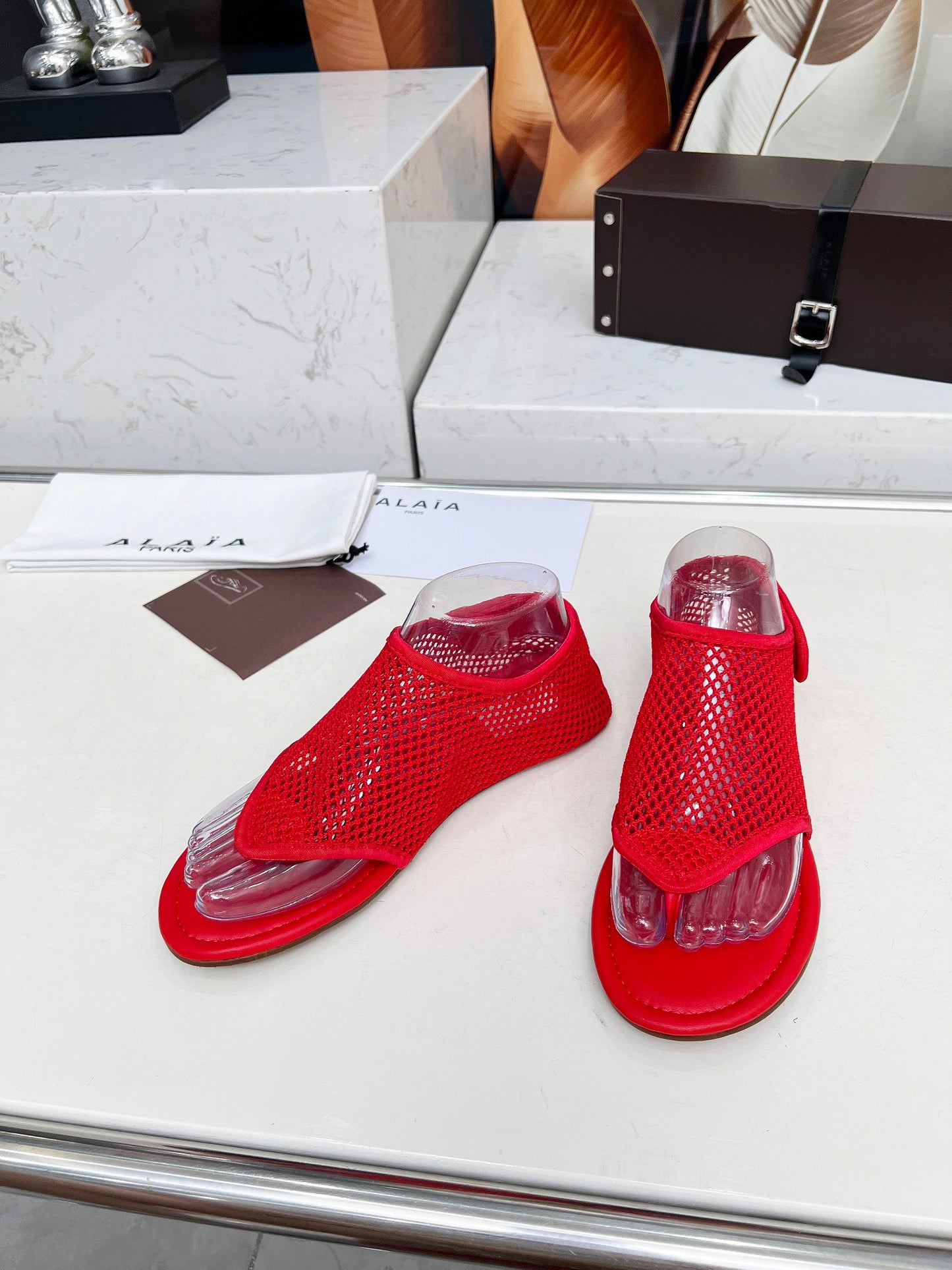 255QA24ZDE Stylish leather shoes