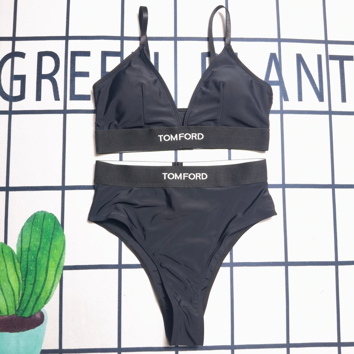 14A255YDE Stylish Bikini swimsuit