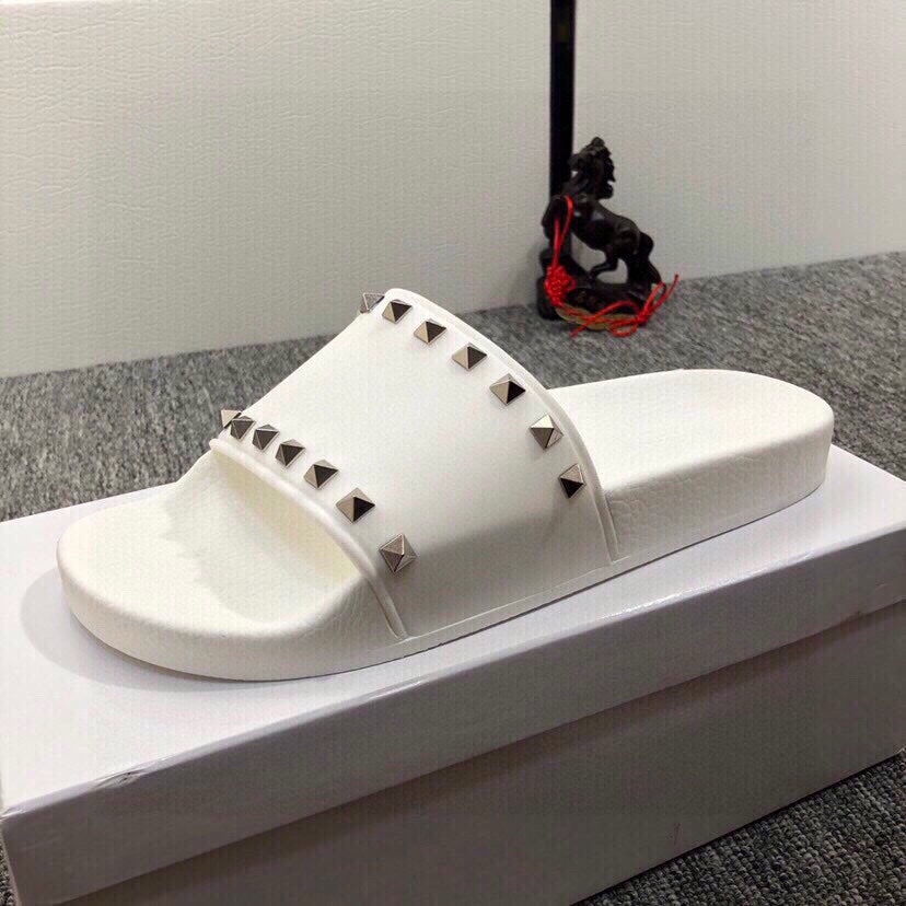 54VL52ZDE Stylish slippers