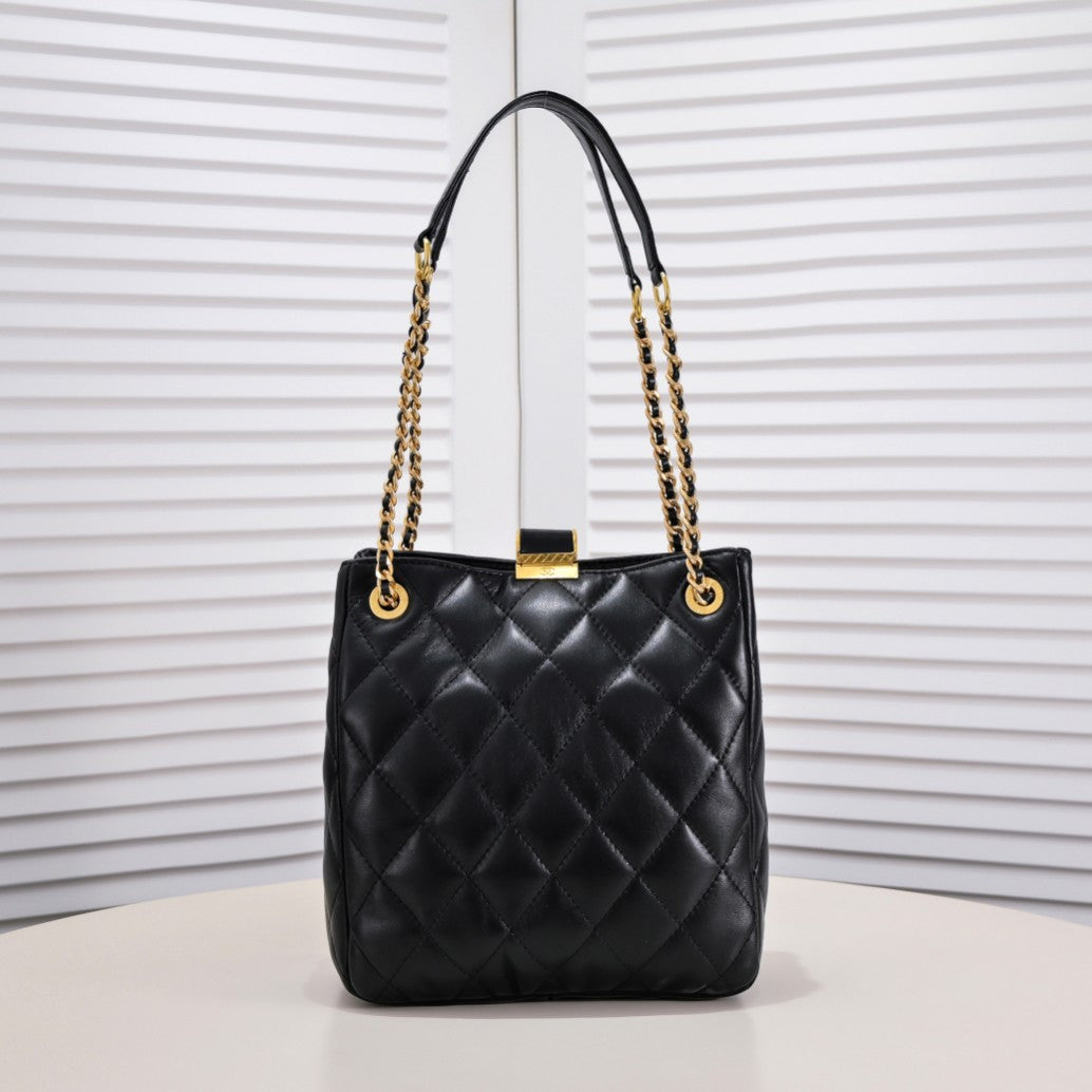 XC5BDE Stylish leather bag