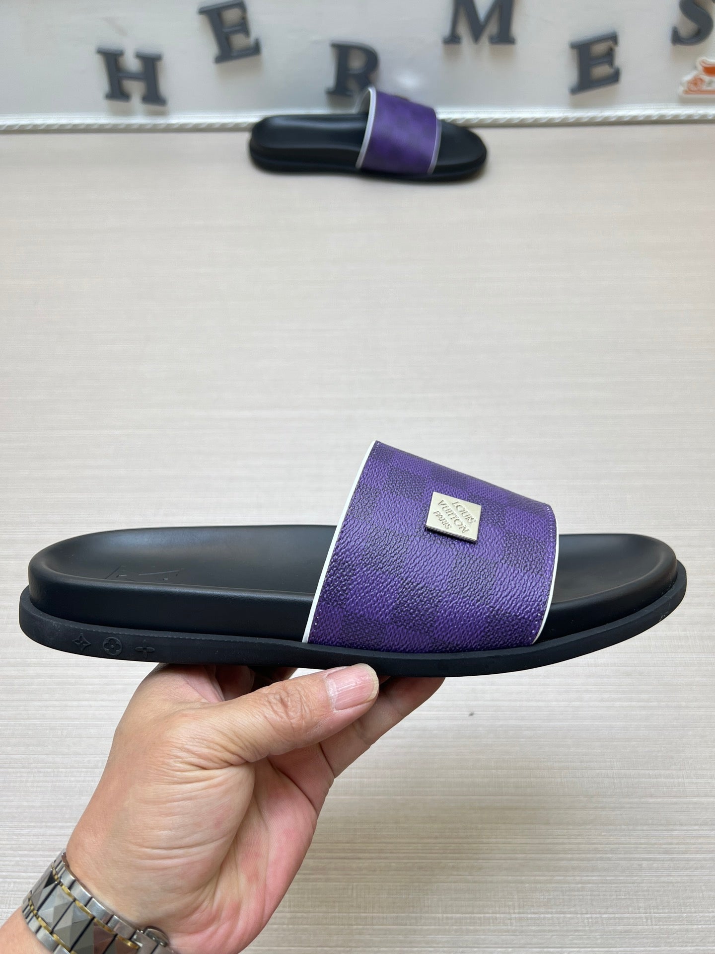 54E69ZDE Stylish slippers