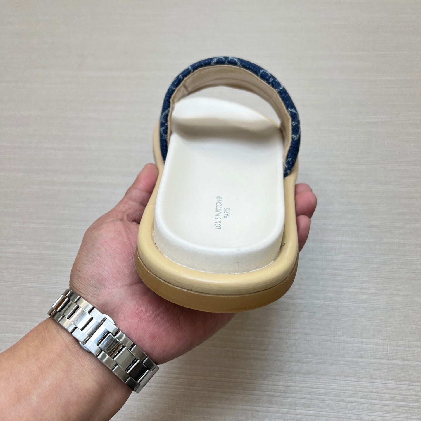 535ZE302ZDE Stylish Slippers