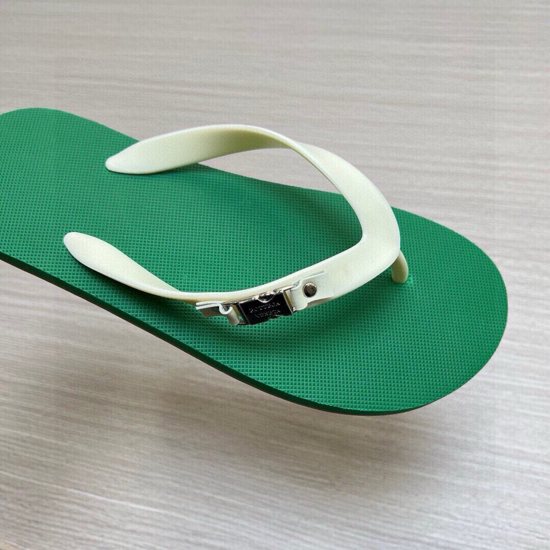 535ZA291ZDE Stylish Slippers
