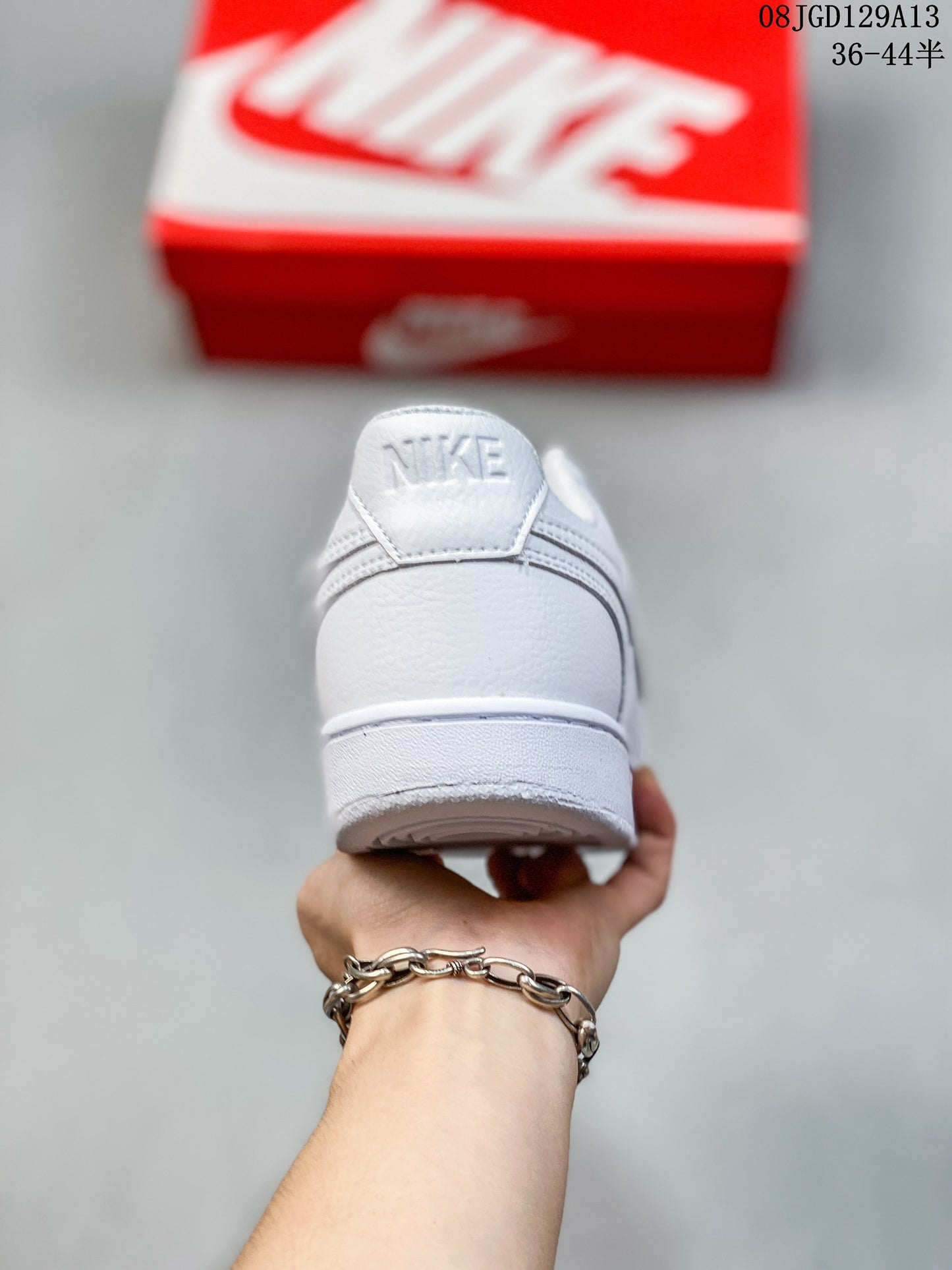 4YN41ZDE Stylish Sneakers (No Box, August-October Big Sale)