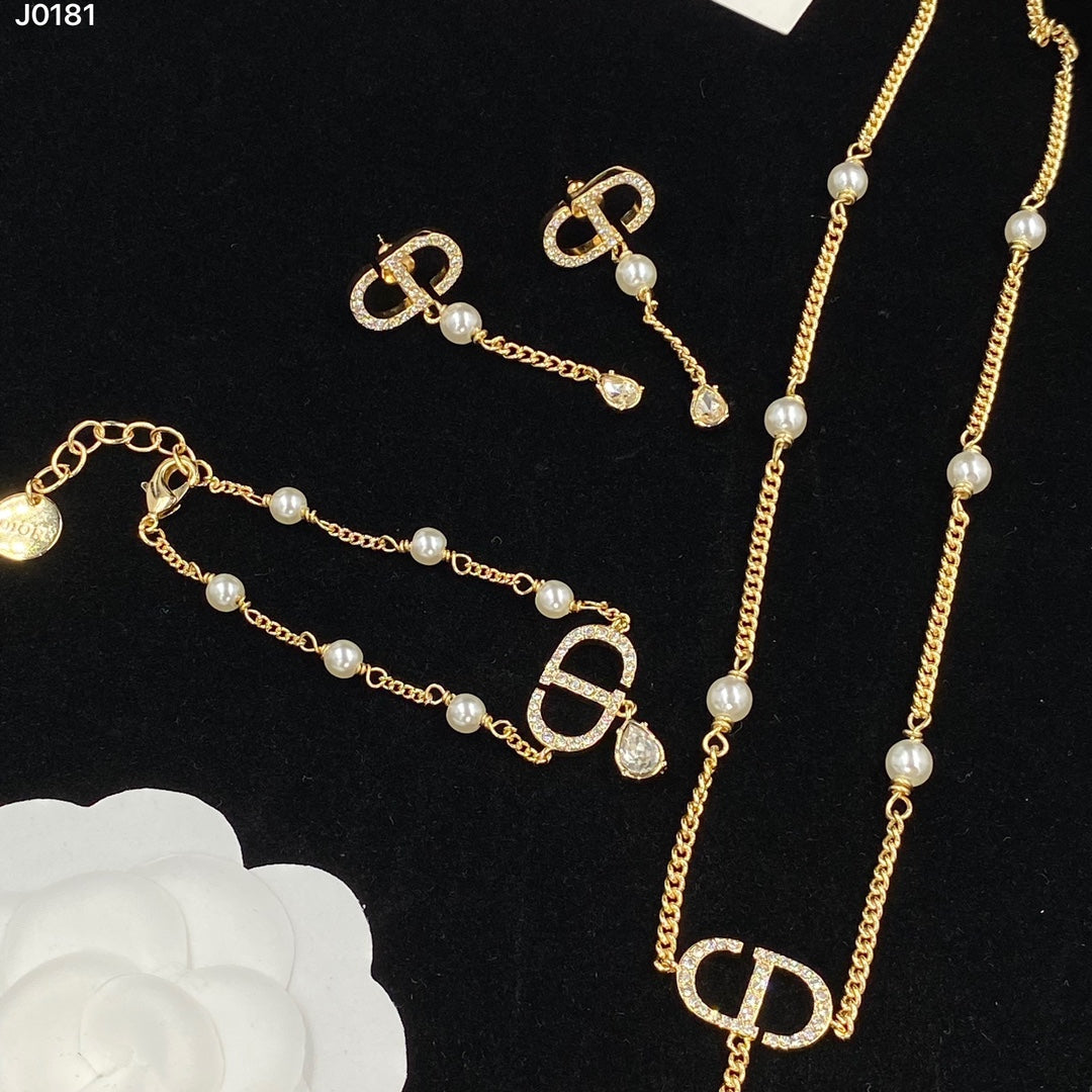 14D254XDE Stylish Rings Earring Bracelets Necklaces