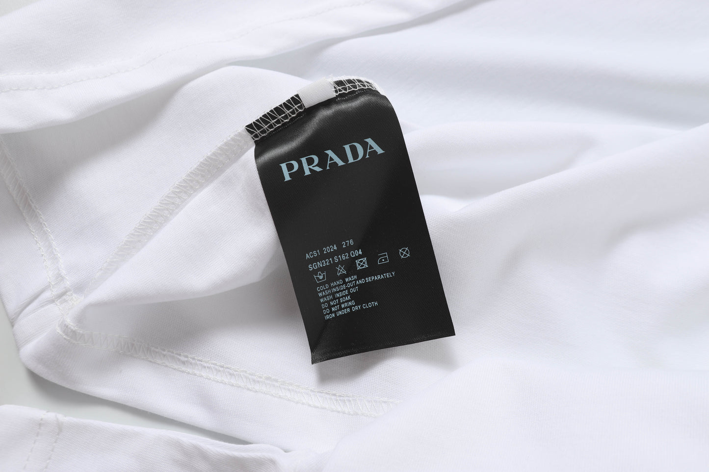 145RP183UDE Stylish T-shirt