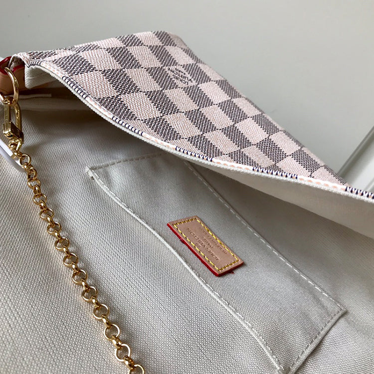 AE103BDE Stylish leather bag