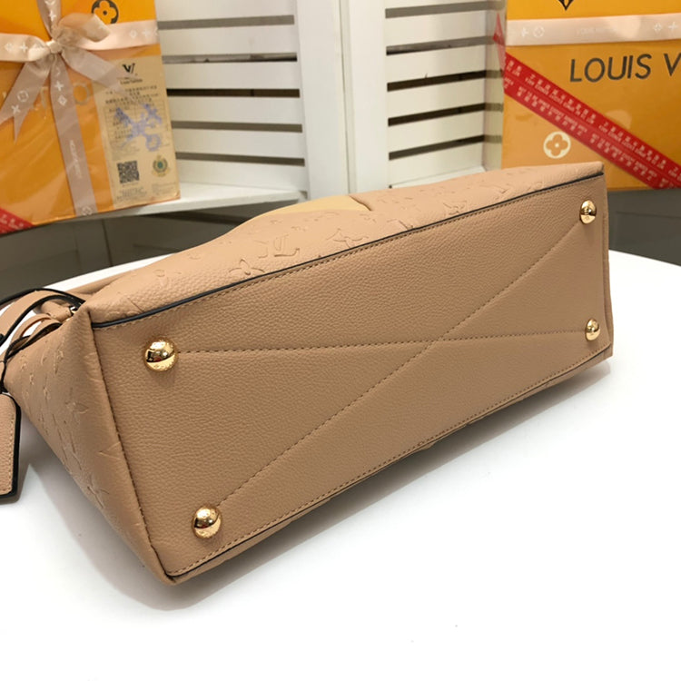AE18BDE Stylish leather bag