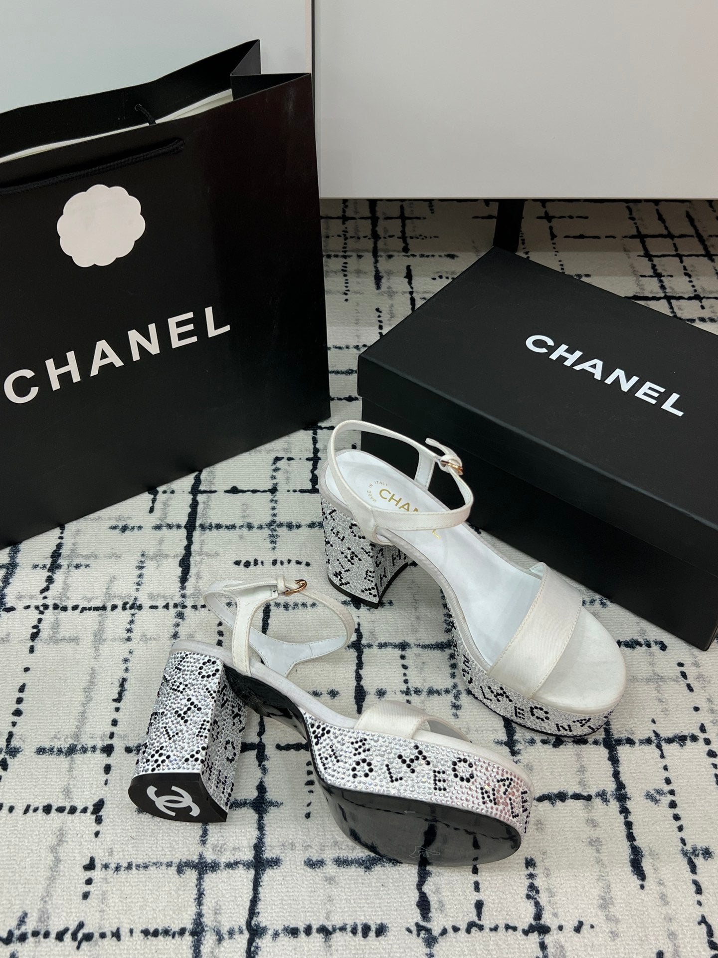 14C41ZDE Stylish High heels