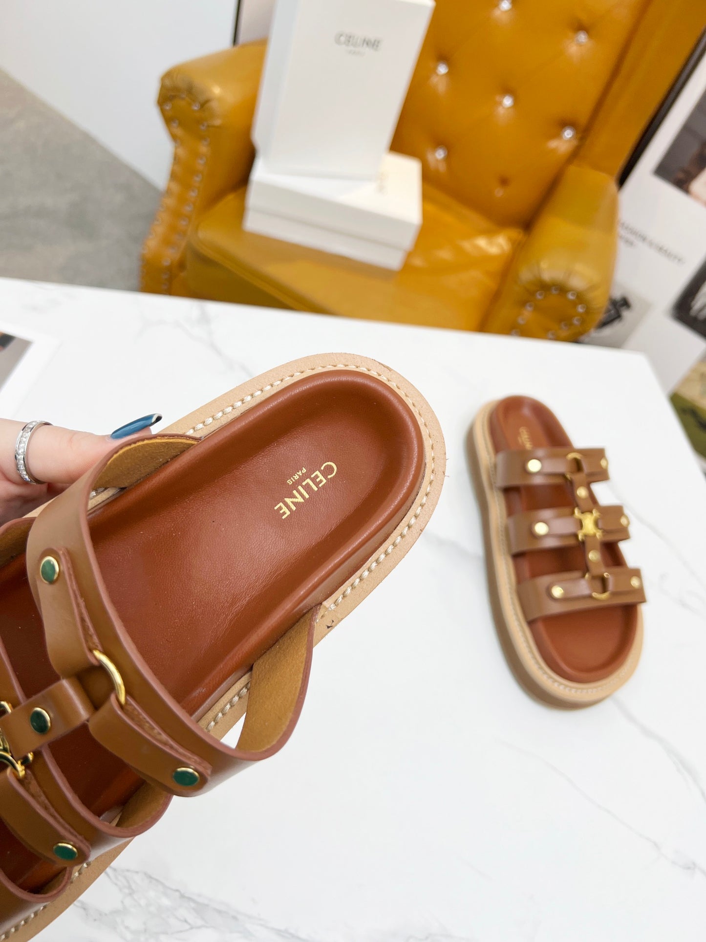 245RN1ZDE Stylish leather shoes