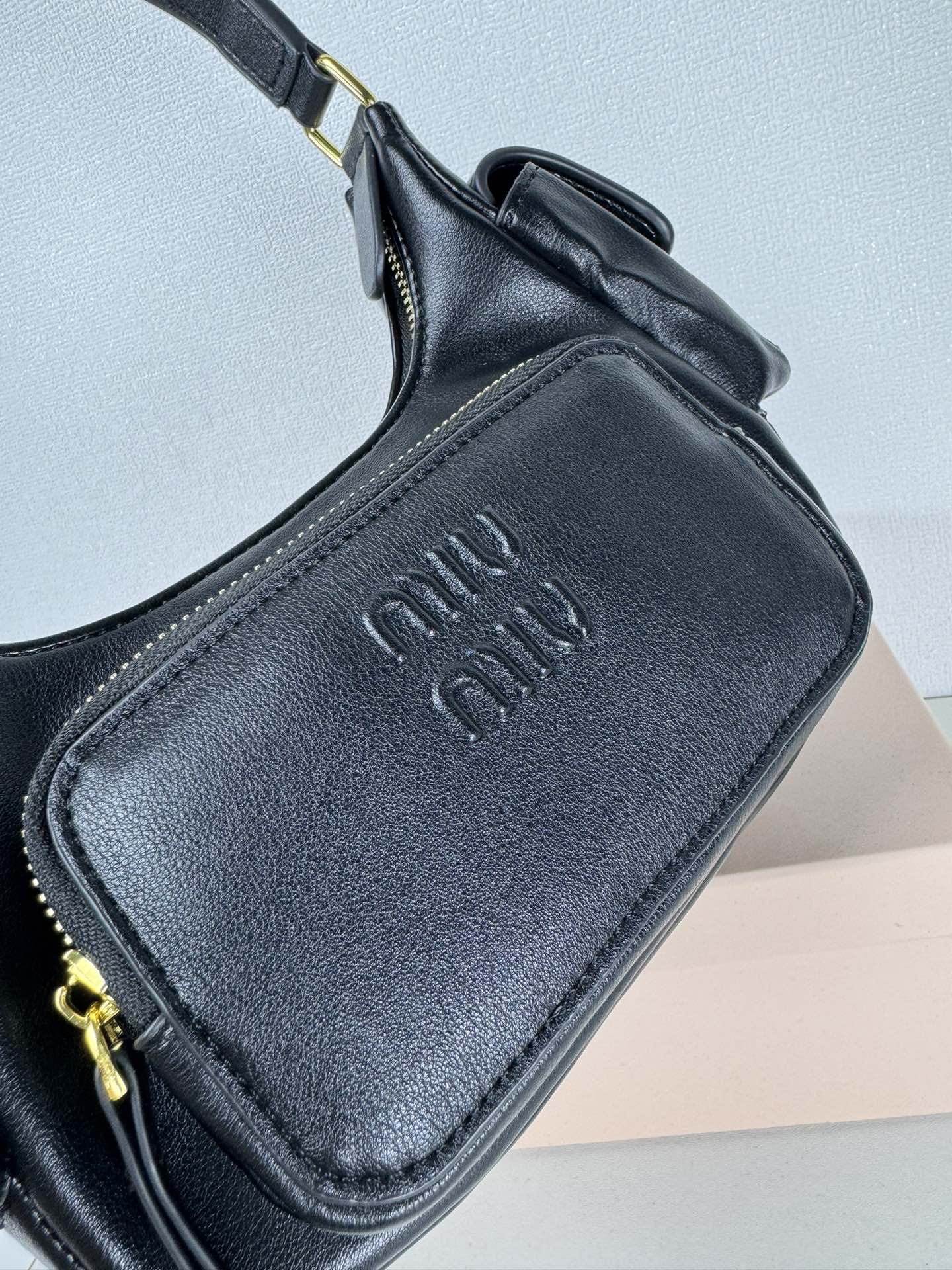 175RA4BDE Stylish leather bag