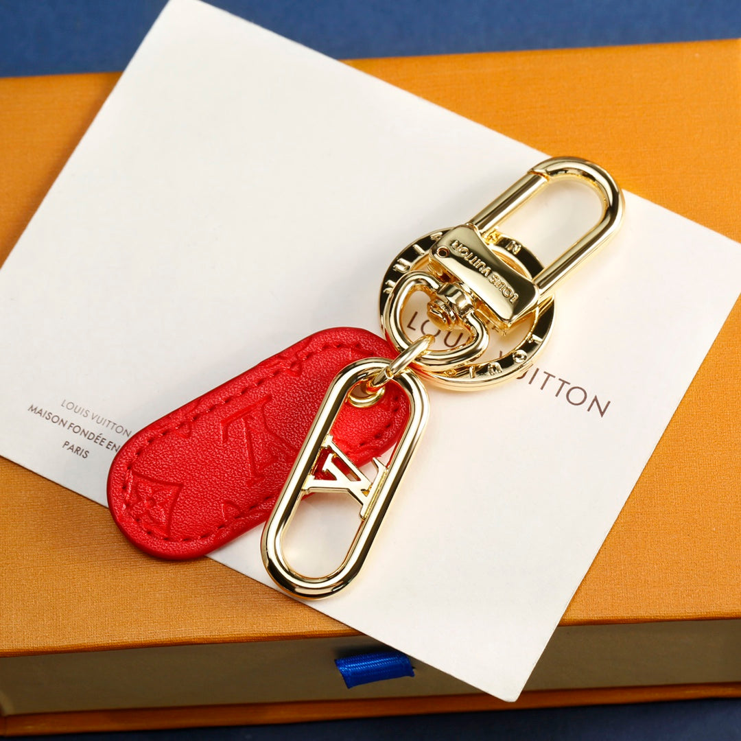 14E12ADE Stylish key closure