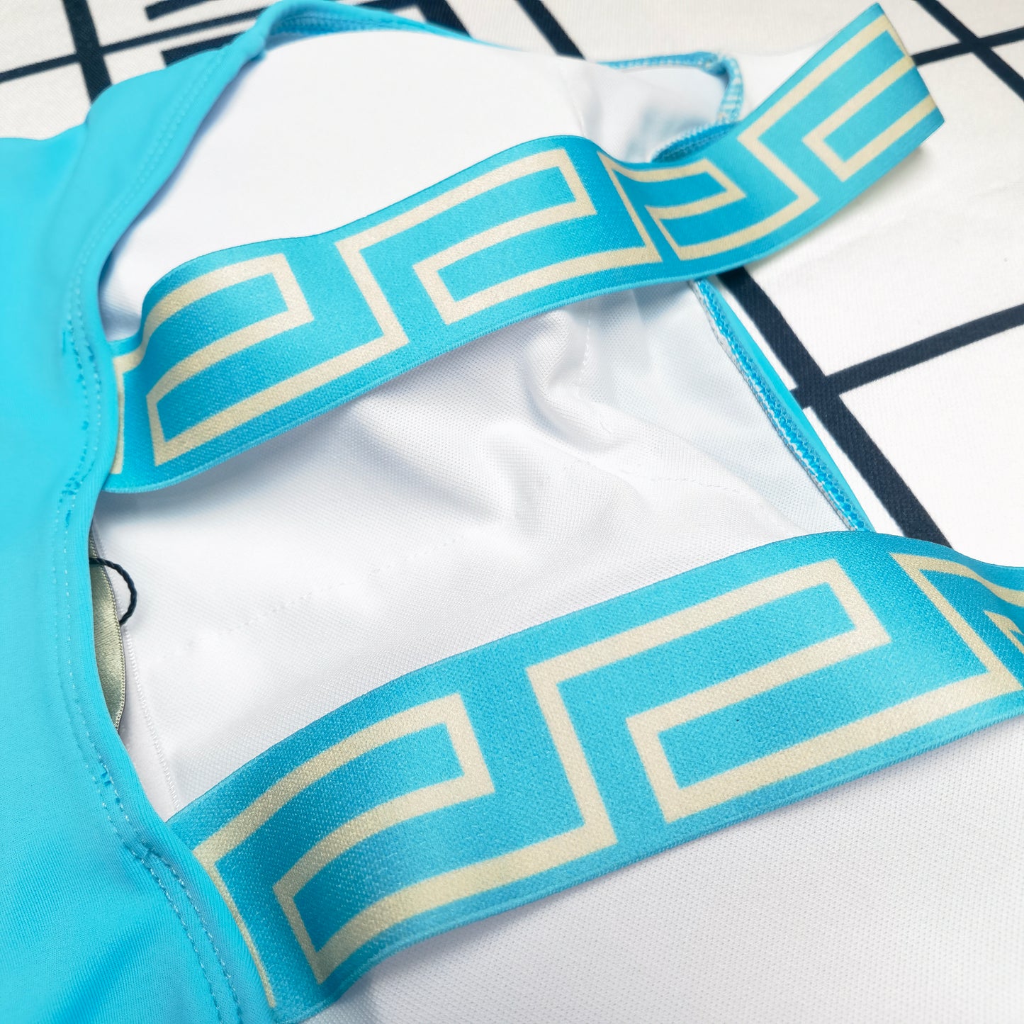 14V140YDE Stylish Bikini swimsuit