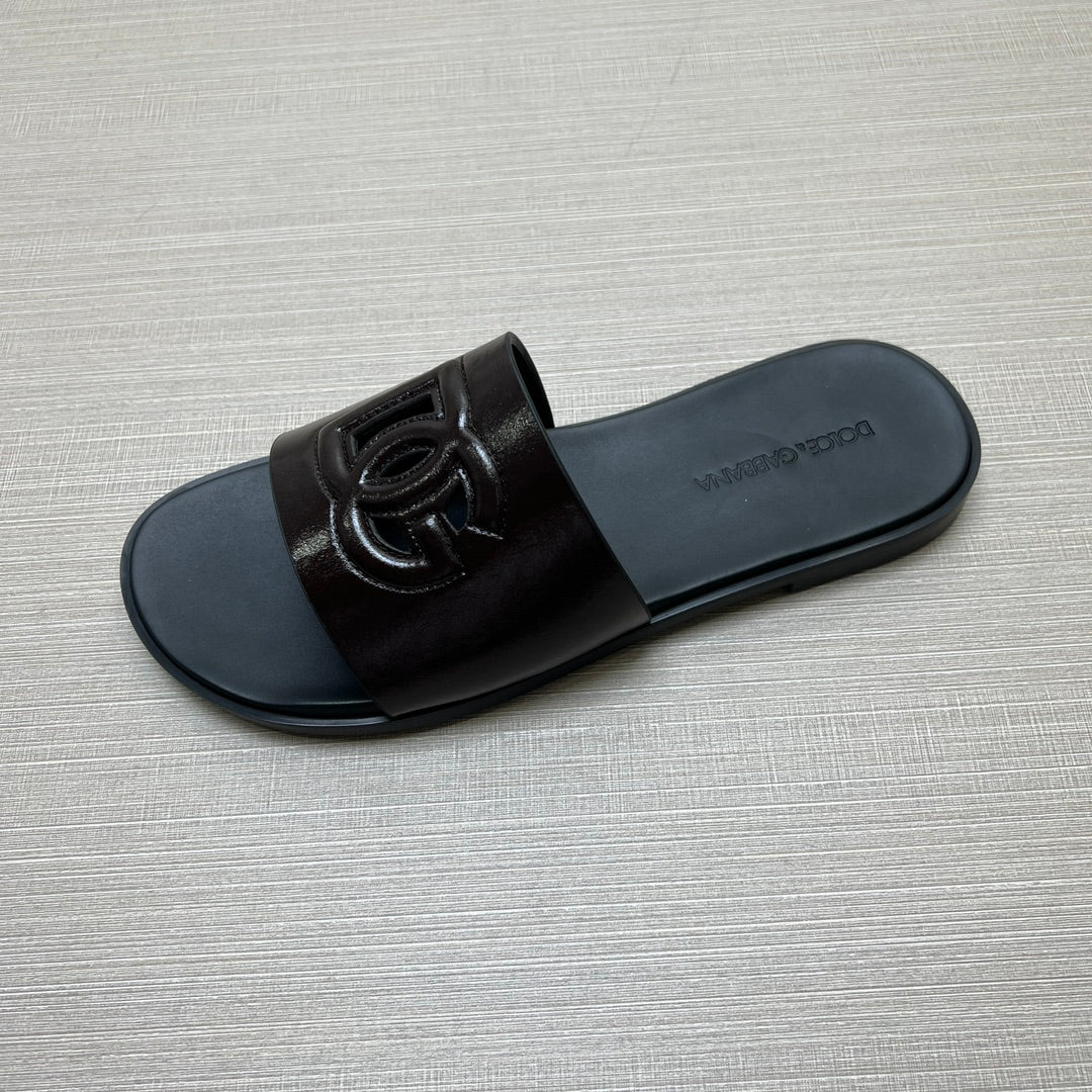 54A64ZDE Stylish slippers