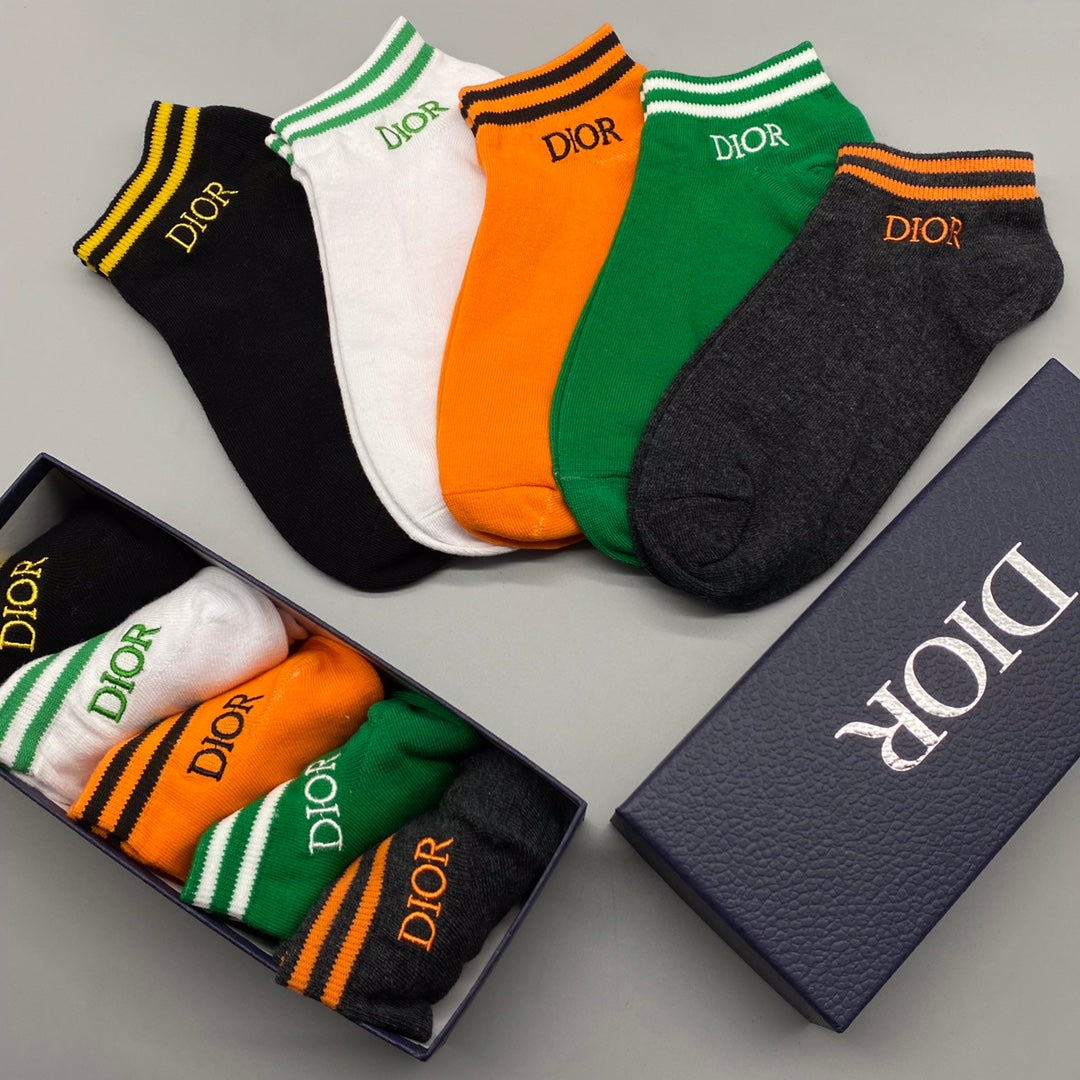 235QB63SDE Stylish socks(5 pairs )