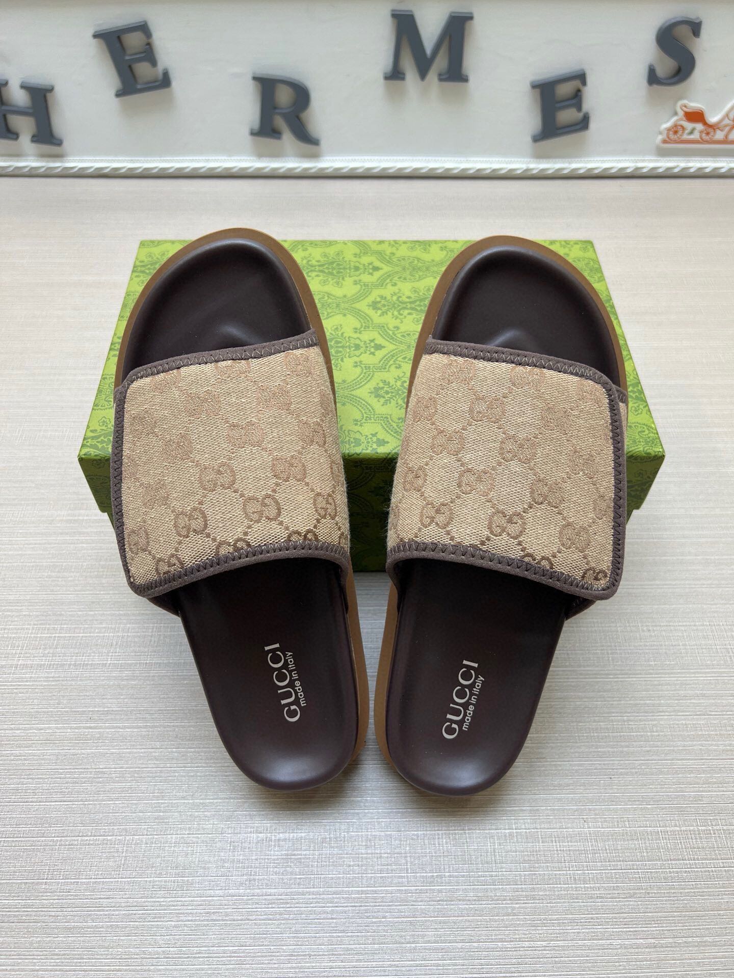5LB231ZDE Stylish Slippers