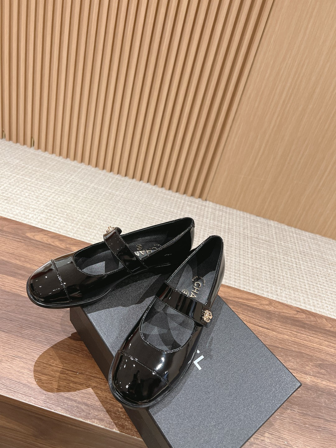 14C143ZDE Stylish Casual shoes