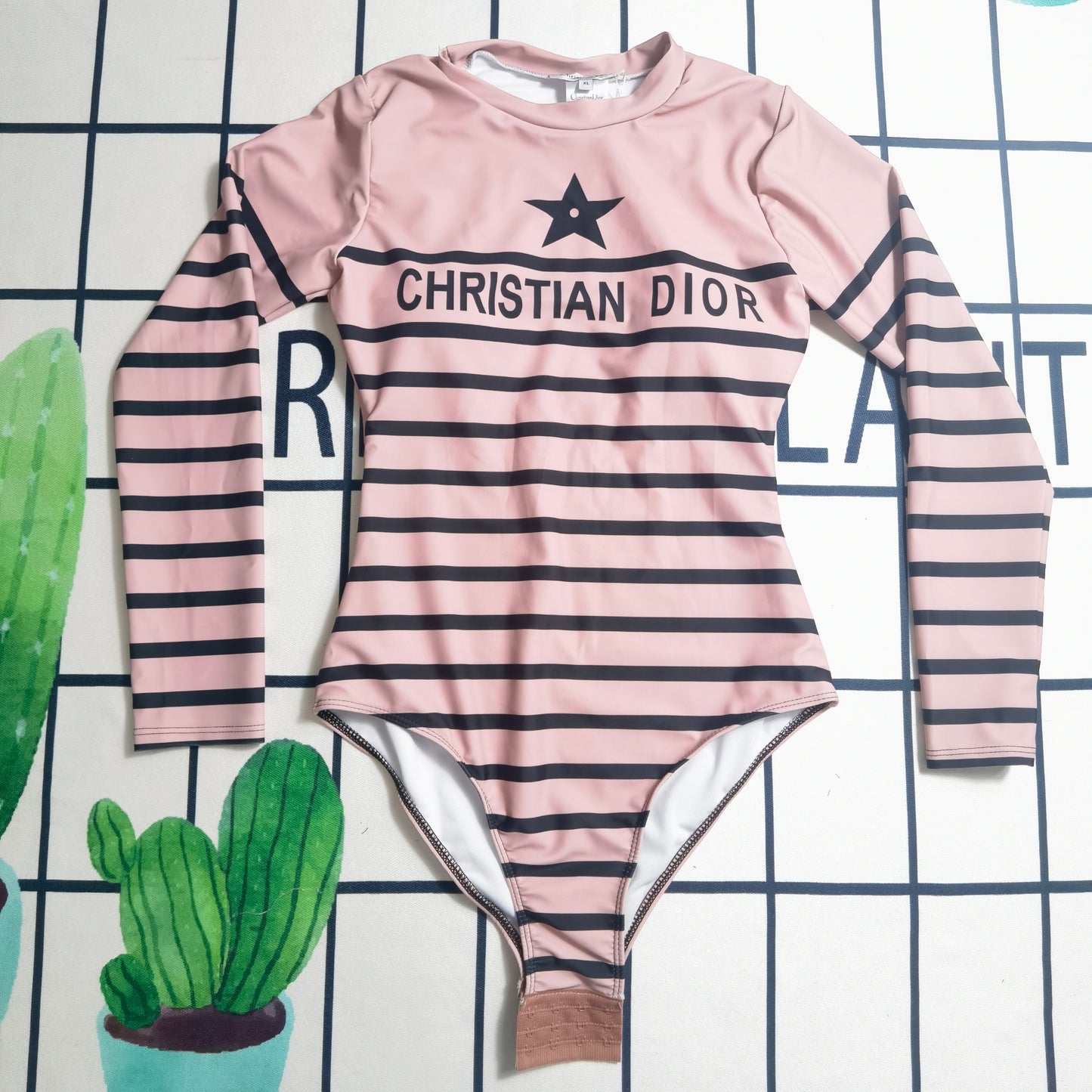 14D3YDE Stylish Long sleeve swimsuit