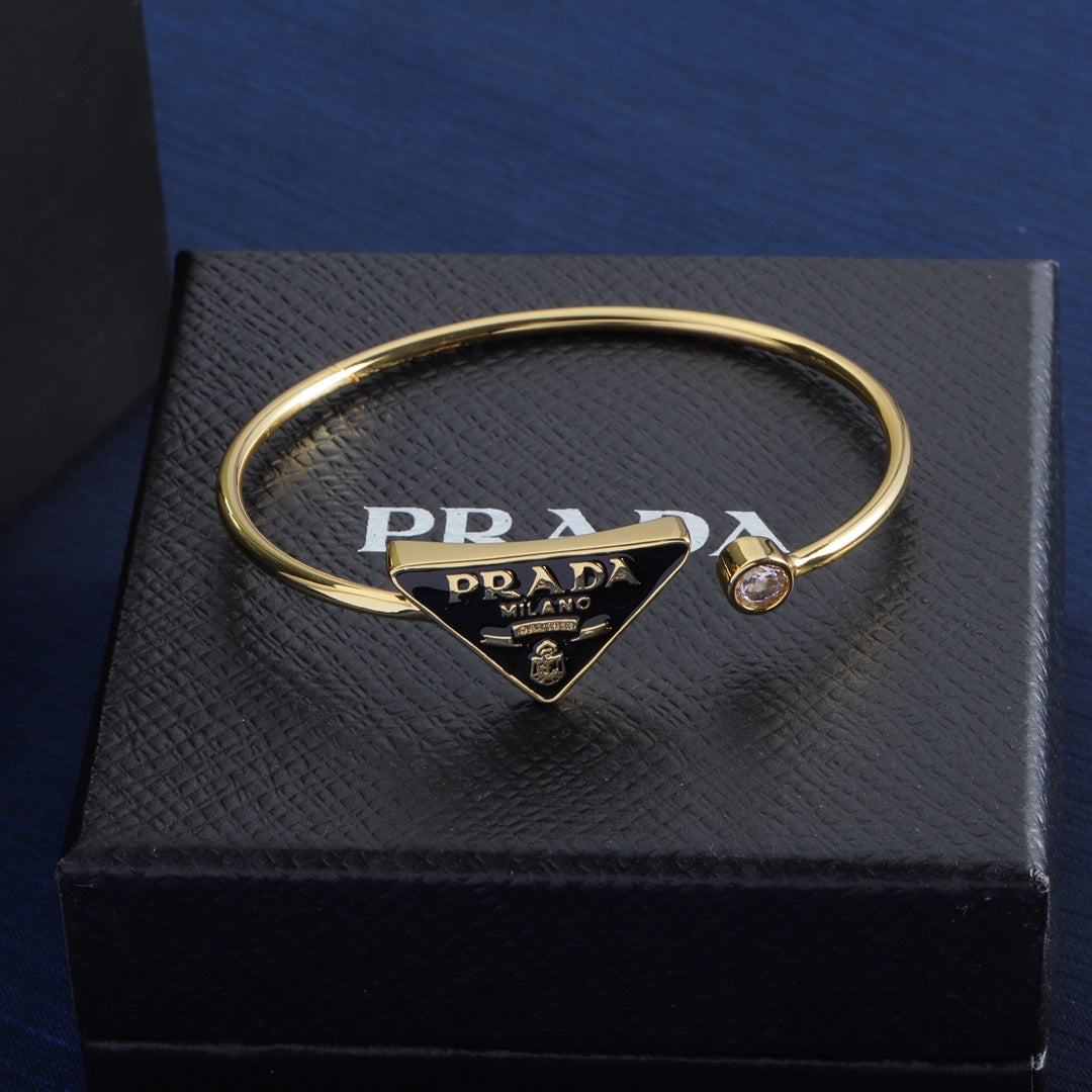 1YPD68KDE Stylish Bracelets
