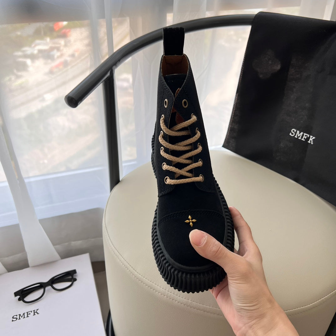 1JA18ZDE Stylish boots