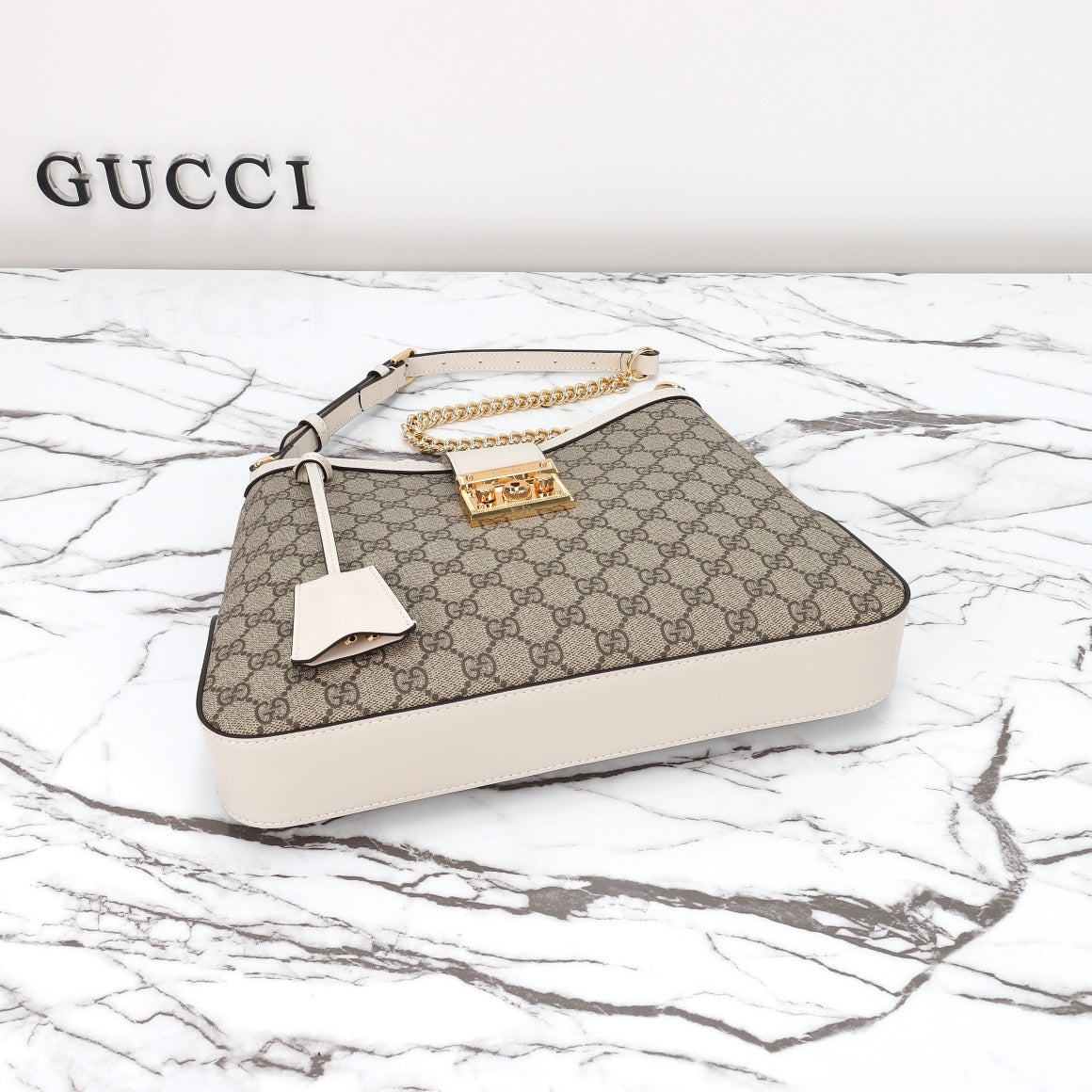 165NB106BDE Stylish leather bag