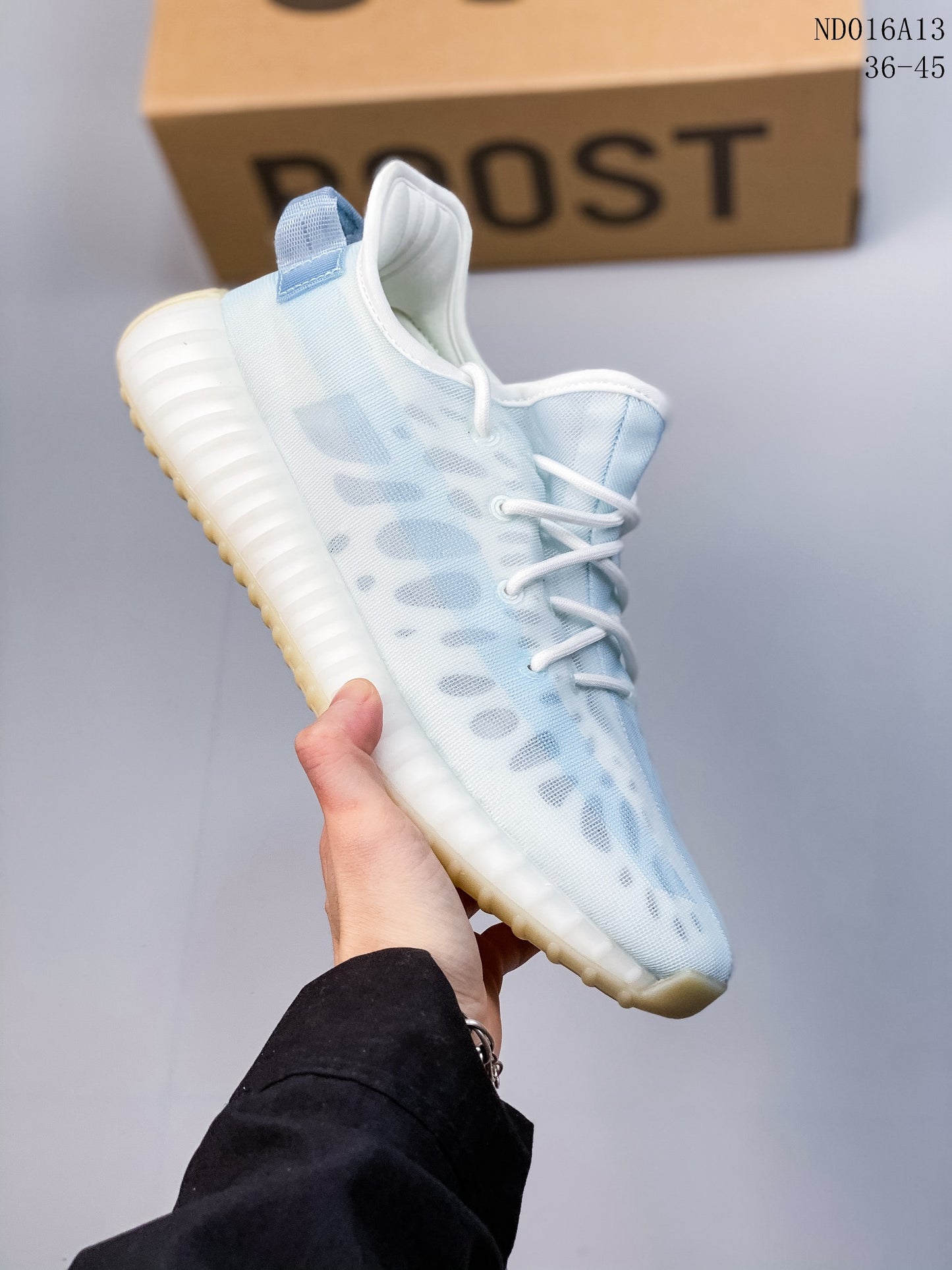 4YA86ZDE Stylish Sneakers (No Box, August-October Big Sale)
