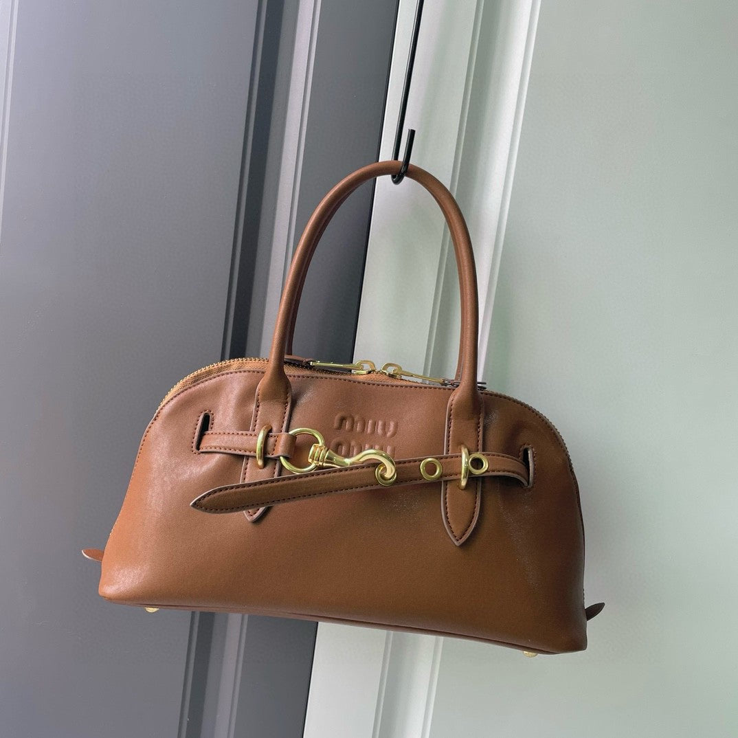 15RA40BDE Stylish leather bag