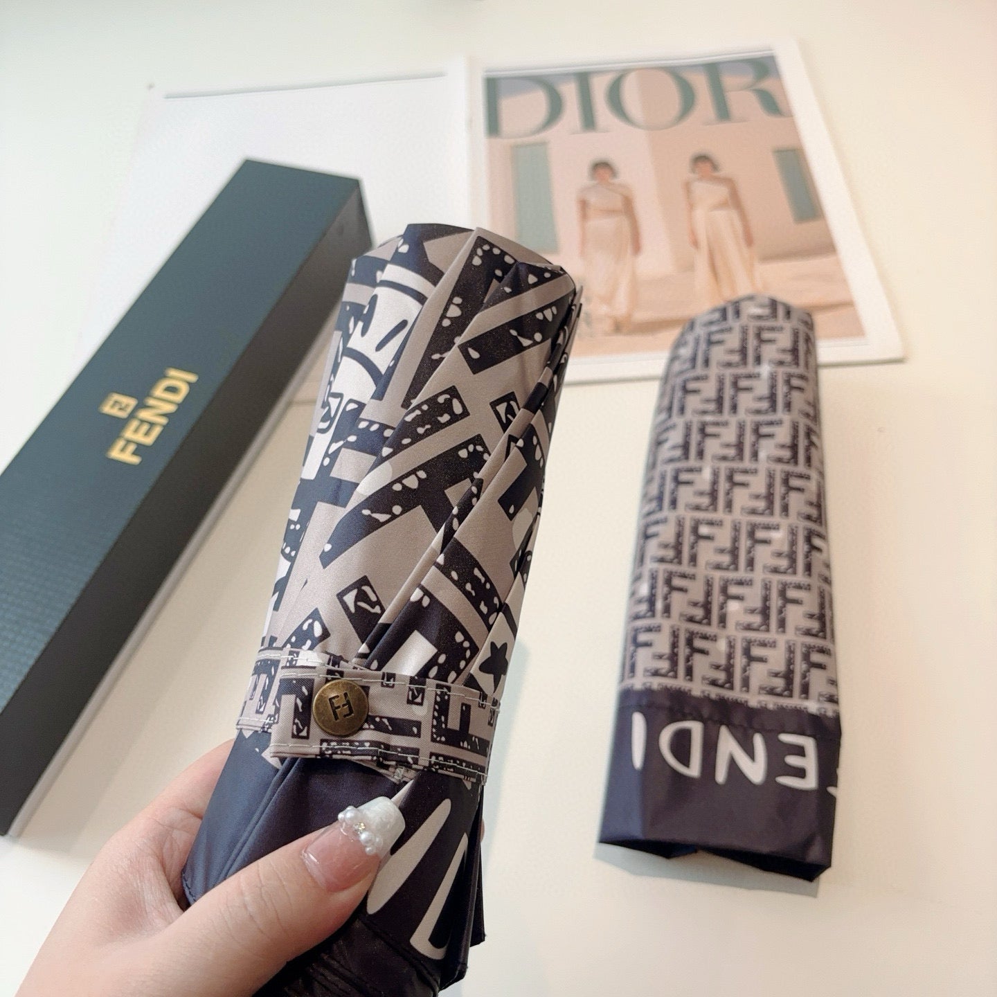 15RF120SDE Stylish UV resistant umbrella