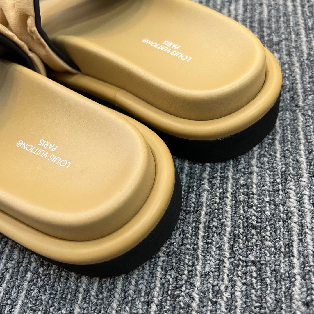 5YE116ZDE Stylish Slippers