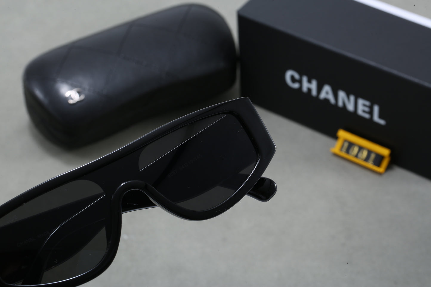 385RC42TDE Stylish Sunglasses